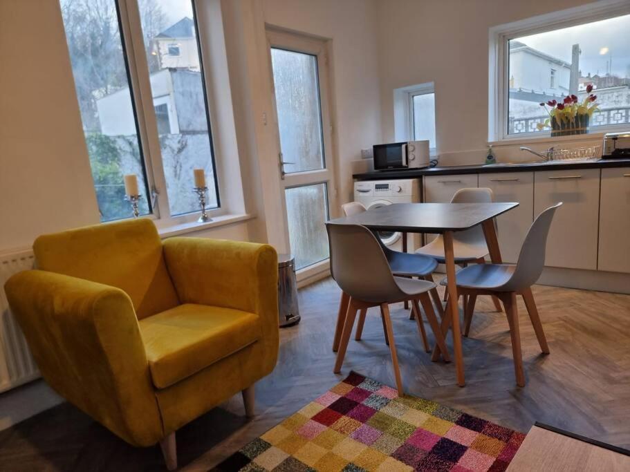 Radiant Accommodation Manor Lane Plymouth Exteriör bild